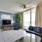 Pcb Condo With Resort Amenities And Ocean Views