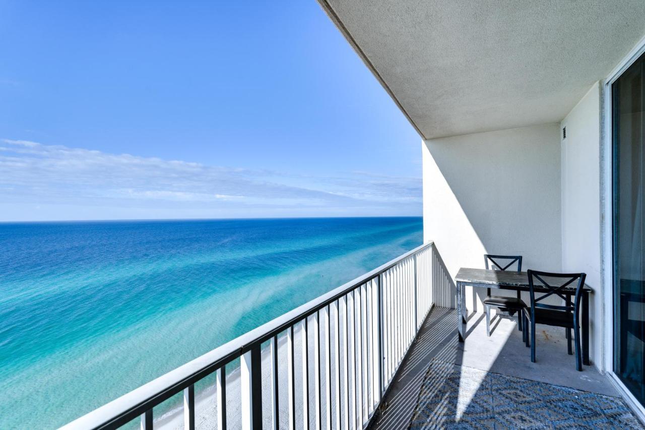Pcb With Amenities And Ocean Views Apartment