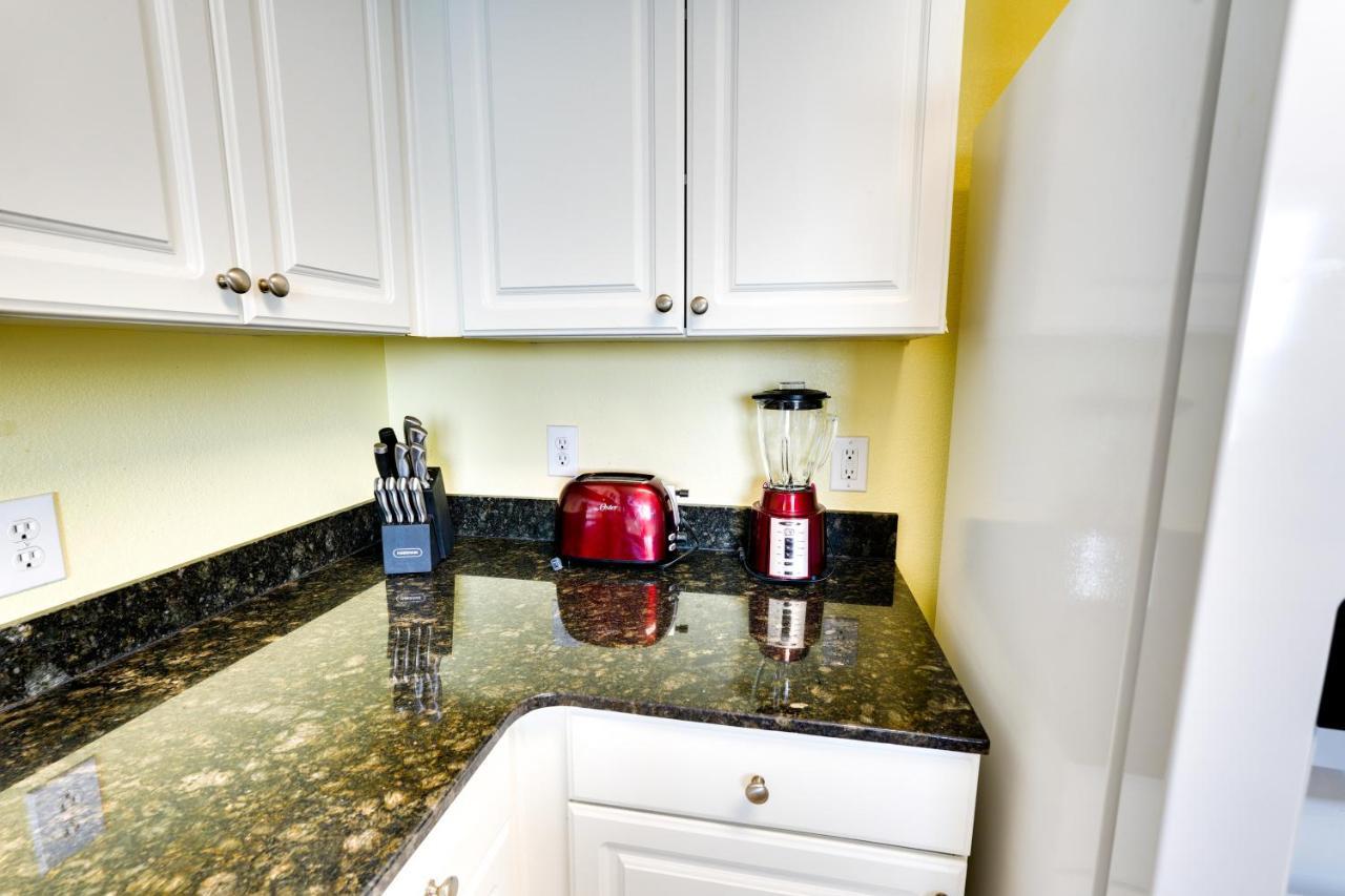 Pcb With Amenities And Ocean Views * Panama City Beach